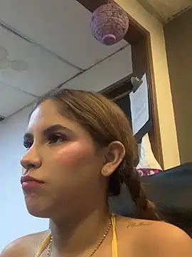 MiiluRosse online show from 10/28/25, 12:19