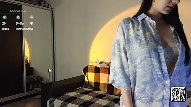 OdelynBagge online show from 11/03/25, 05:03