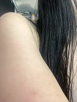 Briana Hottt online show from 06/19/26, 04:00