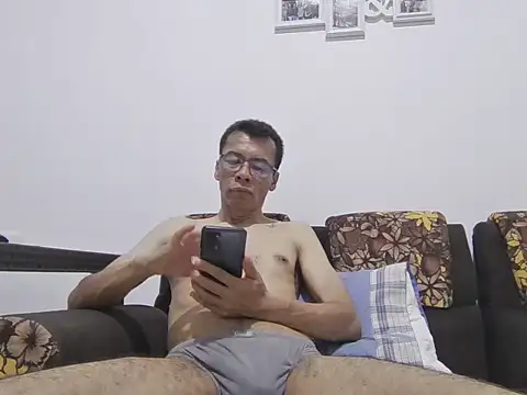 skinnylatino51 online show from 06/27/26, 12:26