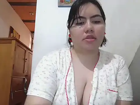 Snapshot of RubyRouge23 chatting on 07/30/26, 04:50 RubyRouge23 online show from 07/30/26, 04:50