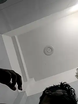 Snapshot of buntyk199 chatting on 02/14/26, 06:37 buntyk199 online show from 02/14/26, 06:37