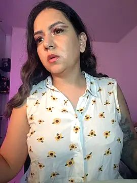 Abbyjoness21 online show from 09/19/25, 08:31