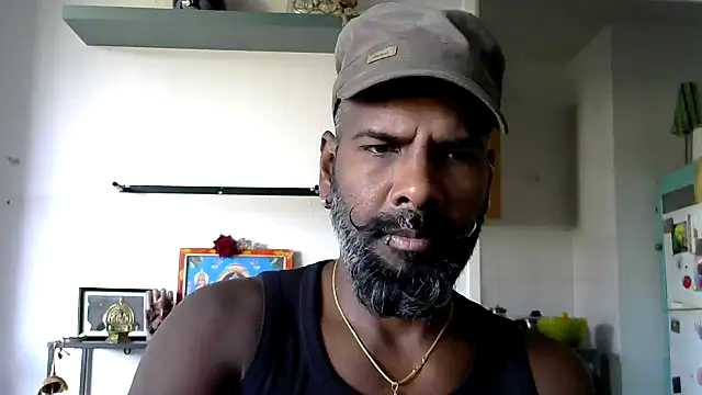 Snapshot of frenchblackc31 chatting on 09/29/25, 08:08 frenchblackc31 online show from 09/29/25, 08:08