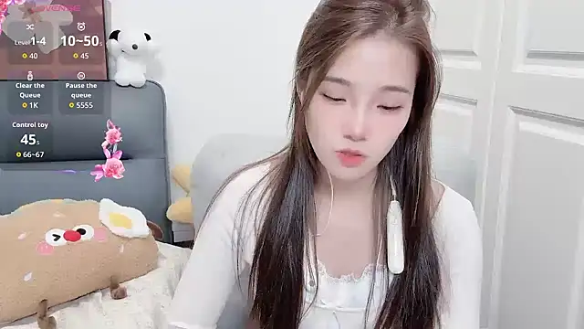 yuyu 77 online show from 12/18/25, 04:24