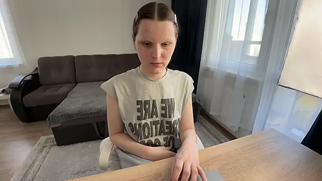 Snapshot of vertul1ana chatting on 03/21/26, 12:43 vertul1ana online show from 03/21/26, 12:43