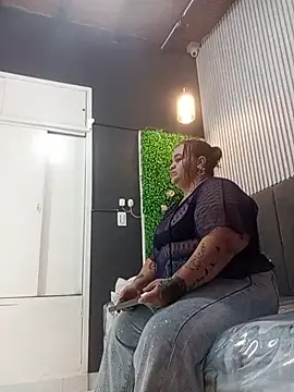 OneLustyBBW online show from 04/25/26, 11:35