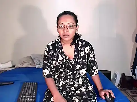 indiansweetflava online show from 10/10/25, 04:22