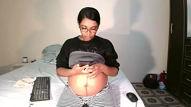 indiansweetflava online show from 04/24/26, 11:56