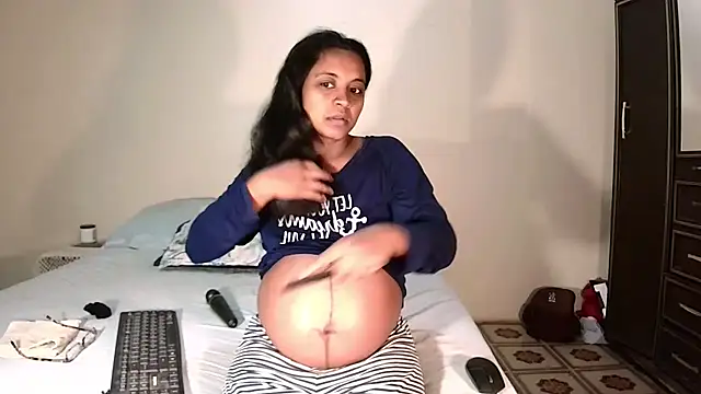 indiansweetflava online show from 04/25/26, 03:53