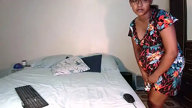 indiansweetflava online show from 04/26/26, 11:52