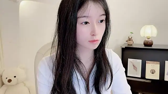 Onechestnut online show from 11/19/25, 06:13