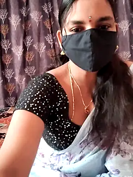 Snapshot of Lalitha-1995 chatting on 02/09/26, 05:22 Lalitha-1995 online show from 02/09/26, 05:22