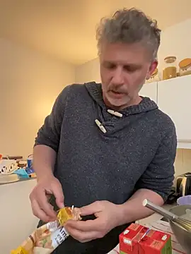 max219 online show from 03/26/26, 01:38