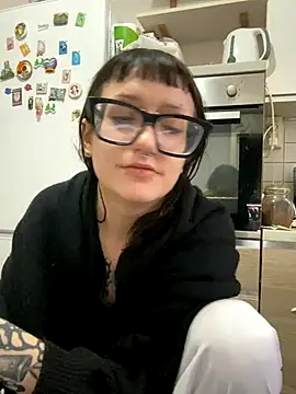 Snapshot of severingratty chatting on 10/30/25, 07:21 severingratty online show from 10/30/25, 07:21