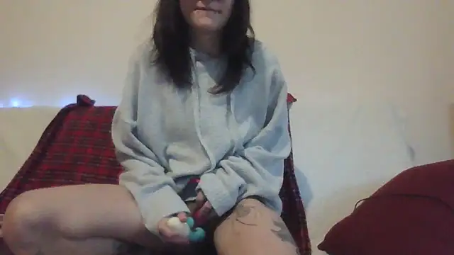 Snapshot of severingratty chatting on 12/04/25, 11:30 severingratty online show from 12/04/25, 11:30