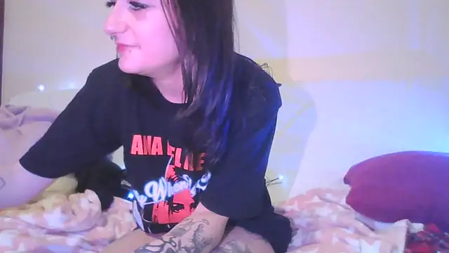 Snapshot of severingratty chatting on 12/05/25, 06:15 severingratty online show from 12/05/25, 06:15