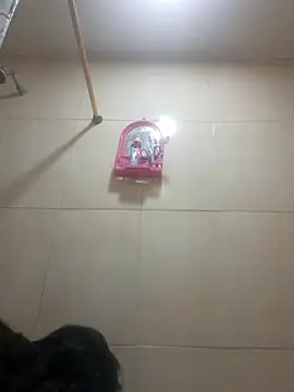 ValentinaBreats online show from 10/10/25, 01:04