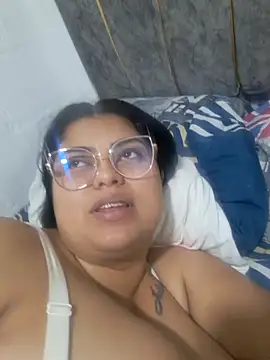 ValentinaBreats online show from 10/17/25, 03:53