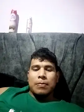 Snapshot of Oscariin96 chatting on 03/07/26, 03:47 Oscariin96 online show from 03/07/26, 03:47