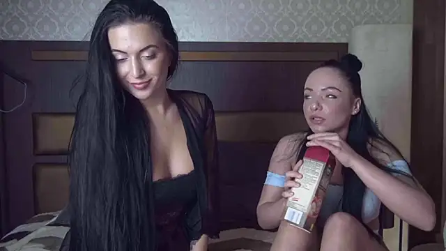 BustyBrunettes online show from 09/28/25, 11:48