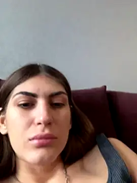 MaggieTurner online show from 12/02/25, 04:18