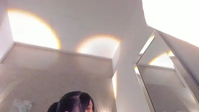 Lunaa bellaa online show from 05/11/26, 08:17