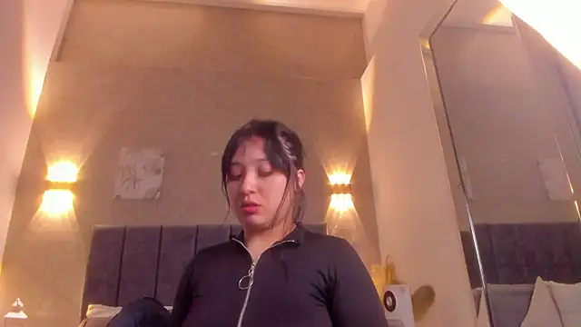 Lunaa bellaa online show from 05/13/26, 07:33