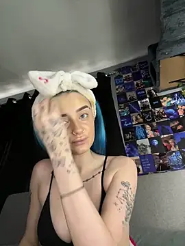 Bluetingx online show from 10/17/25, 11:24