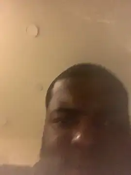 Snapshot of sneakdalink chatting on 02/01/26, 01:15 sneakdalink online show from 02/01/26, 01:15