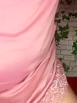 Snapshot of yaraa49 chatting on 02/01/26, 05:17 yaraa49 online show from 02/01/26, 05:17