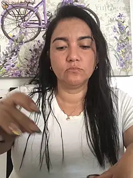 Snapshot of sweetdulcexxx chatting on 11/25/25, 04:51 sweetdulcexxx online show from 11/25/25, 04:51