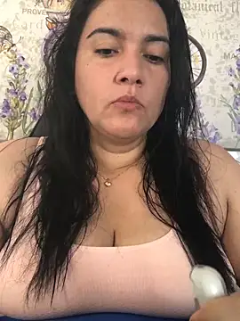 Snapshot of sweetdulcexxx chatting on 12/17/25, 08:15 sweetdulcexxx online show from 12/17/25, 08:15