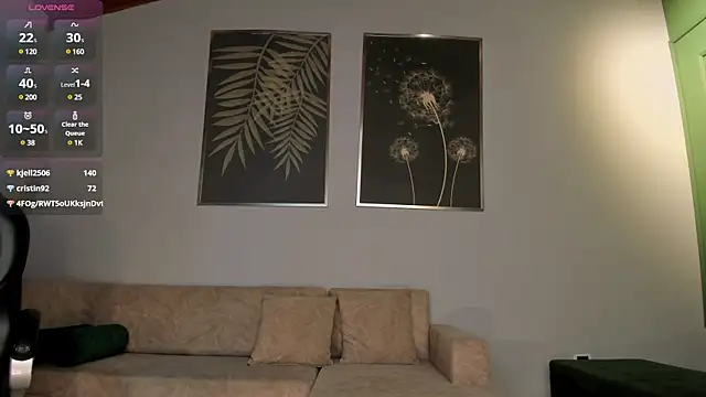 MeganScott online show from 12/04/24, 11:13