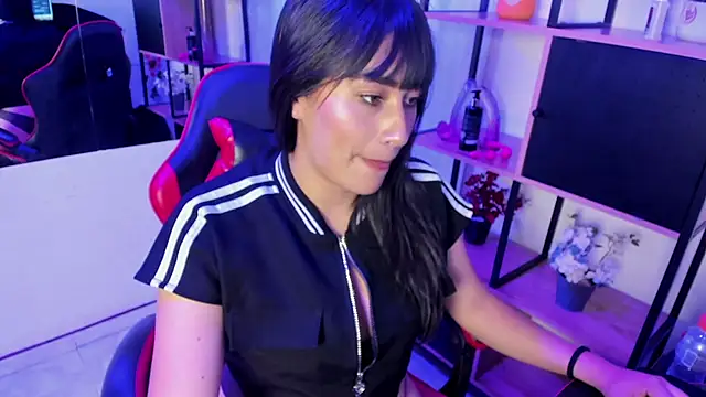 Snapshot of Dhaniela_Naugthy chatting on 10/03/25, 08:06 Dhaniela Naugthy online show from 10/03/25, 08:06
