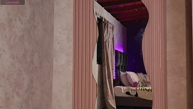 Taurito    online show from 10/02/25, 04:30