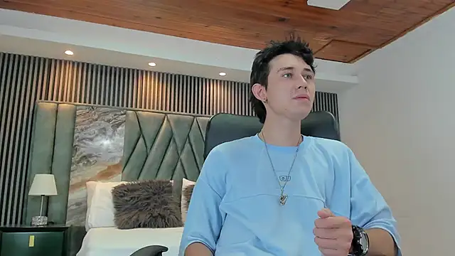 Michael blue online show from 09/27/25, 04:01