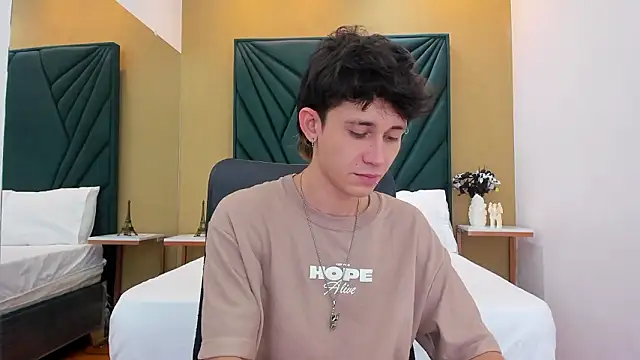 Snapshot of Michael_blue chatting on 03/20/26, 07:30 Michael blue online show from 03/20/26, 07:30