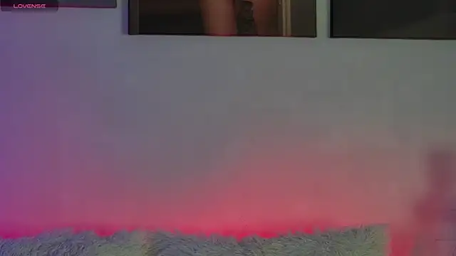 Snapshot of AlysonHuxley_ chatting on 01/10/26, 05:48 AlysonHuxley online show from 01/10/26, 05:48