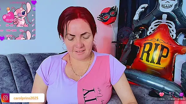 Snapshot of carolinhe_ chatting on 10/23/25, 07:56 carolinhe online show from 10/23/25, 07:56