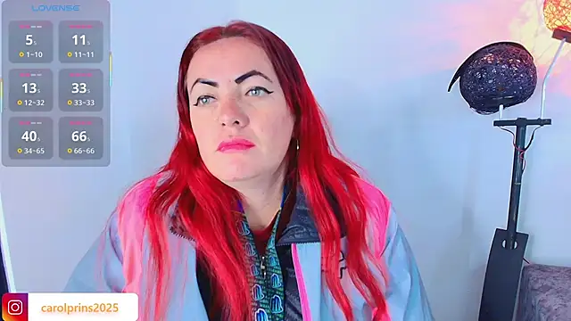 Snapshot of carolinhe_ chatting on 11/12/25, 11:54 carolinhe online show from 11/12/25, 11:54