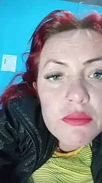 Snapshot of carolinhe_ chatting on 12/03/25, 04:20 carolinhe online show from 12/03/25, 04:20