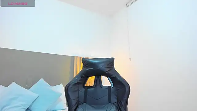 carlina 15 online show from 09/17/25, 12:18