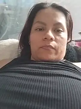 isabela29 online show from 06/23/26, 01:42