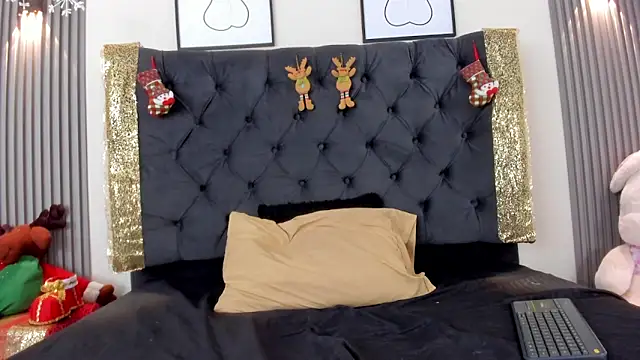 Snapshot of Sofia_Seduccion chatting on 12/01/25, 12:32 Sofia Seduccion online show from 12/01/25, 12:32