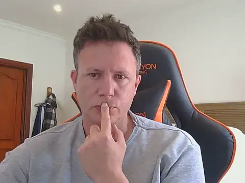 TroyDieselXXX online show from 11/09/25, 08:01