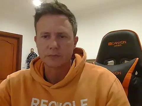 TroyDieselXXX online show from 05/04/26, 06:15