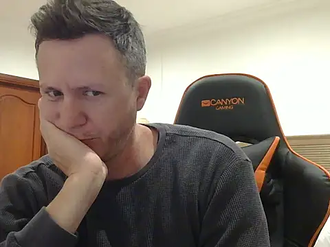 TroyDieselXXX online show from 05/06/26, 04:08