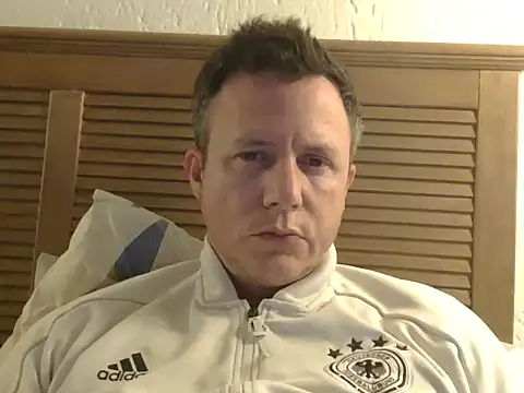 TroyDieselXXX online show from 06/04/26, 06:58