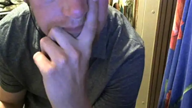 Snapshot of Holken89 chatting on 07/12/26, 08:44 Holken89 online show from 07/12/26, 08:44